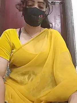 Stripchat Sex Cam of Saanvi-Sen