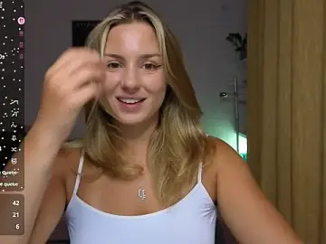 Stripchat Free Live Porn of ThreeshaWhite