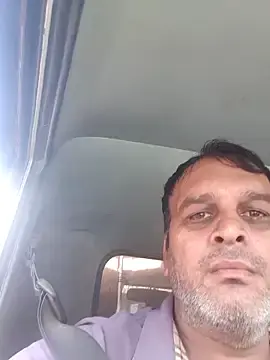 Stripchat Live Sex of indiandesivillegeboy