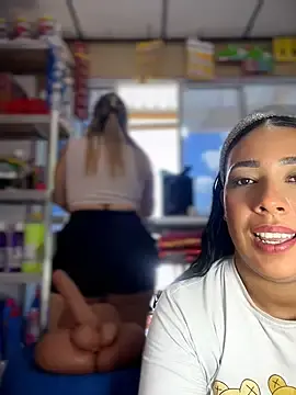 Stripchat Free Porn Cam of sammyqueenx21