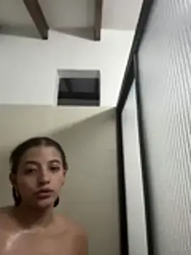 Stripchat Watch Live Sex Cams of Arilw