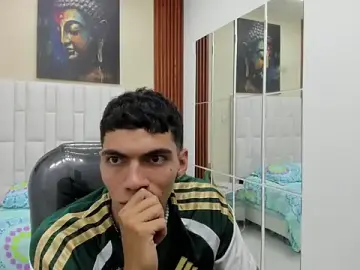 Stripchat Free Porn Cam of Rayan_rossi