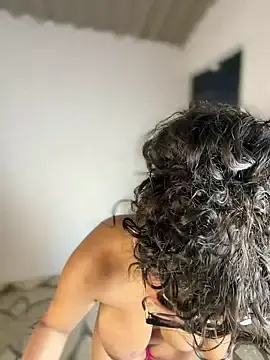 Stripchat Adult Webcam of Simone_Miller