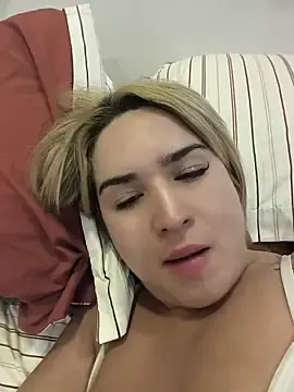 Stripchat Nude Webcam of violet-grey