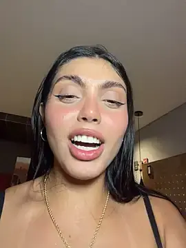 Stripchat Free Porn Cam of zui_lu