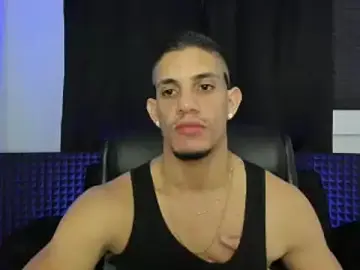 Stripchat Live Sex Cam of jhonnysnow17