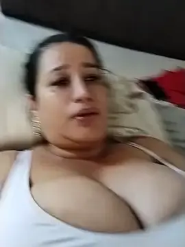 Stripchat Live Sex of keilymadam