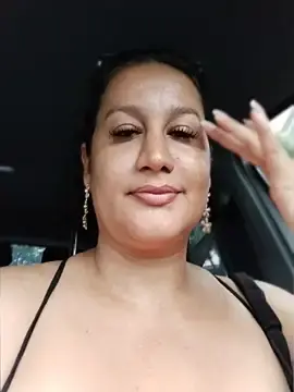 Stripchat Live Sex Cam of keilymadam
