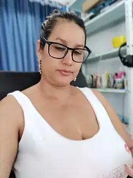 Stripchat Adult Webcam of keilymadam