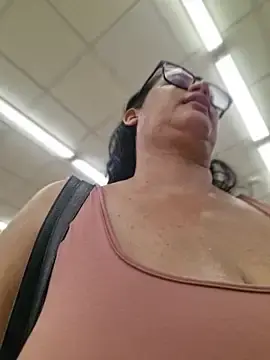 Stripchat Adult Webcam of keilymadam