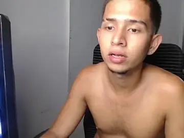 Stripchat Adult Video Chat of harold_18_