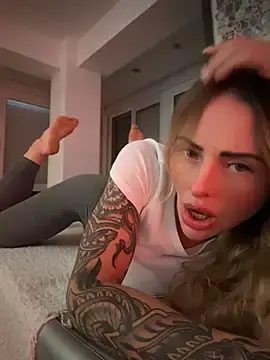 Stripchat Nude Webcam of EmaSalis