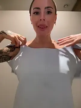 Stripchat Live Sex of EmaSalis