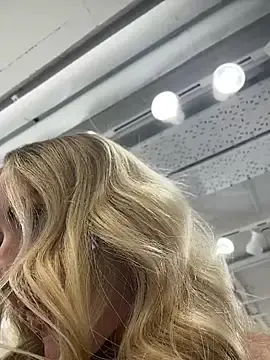 Stripchat Nude Webcam of EmaSalis