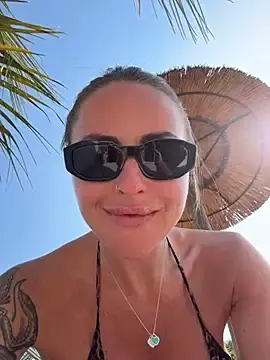 Stripchat Nude Webcam of EmaSalis
