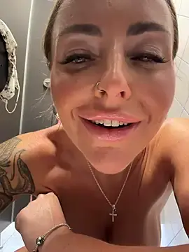 Stripchat Watch Live Sex Cams of EmaSalis