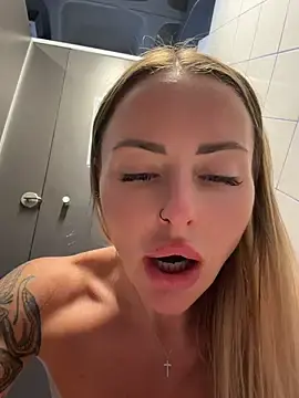 Stripchat Live Sex of EmaSalis