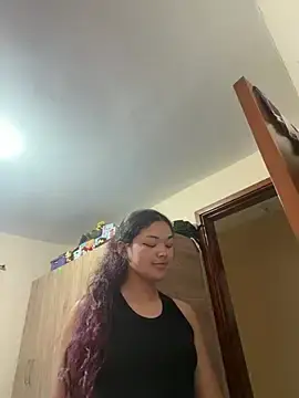 Stripchat Free Live Porn of Camilla_Miller01