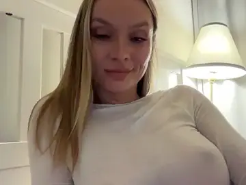 Stripchat Nude Webcam of Look_into_my_eyes