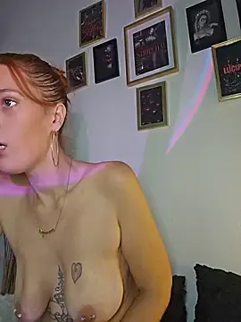 Stripchat Adult Video Chat of Mila_Rouquine