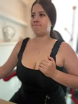 Stripchat Free Porn Cam of Natalia_Cleark09