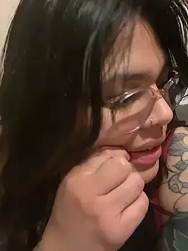 Stripchat Free Live Porn of miacanela_xo