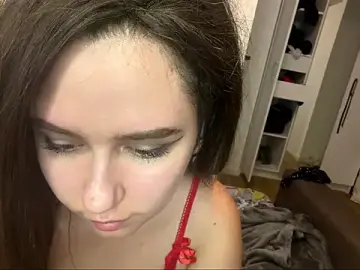 Stripchat Best Webcam of CherryHanky