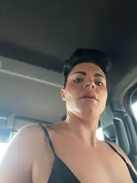 Stripchat Sex Cam of LukeLouHarvey