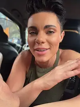 Stripchat Sex Cam of LukeLouHarvey