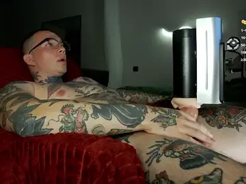 Stripchat Free Live Porn of Tommy_cat