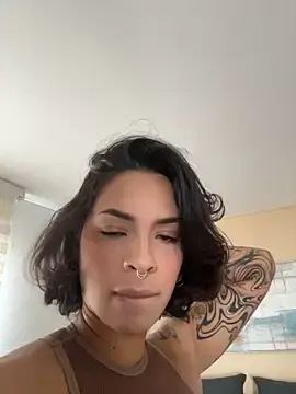 Stripchat Free Porn Cam of Alice_surprise