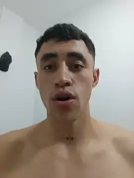 Stripchat Live Sex Cam of Cris-h