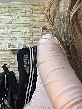 Stripchat Best Webcam of _Abril-Office1