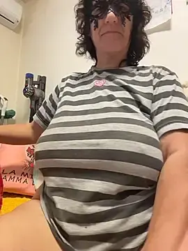 Stripchat Watch Live Sex Cams of sexy_tettona