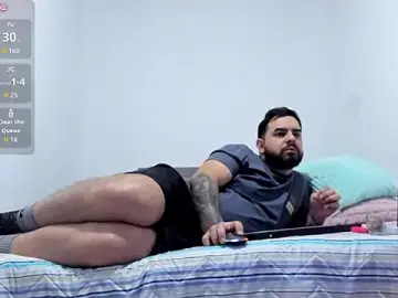 Stripchat Nude Webcam of Ethan_Castellano