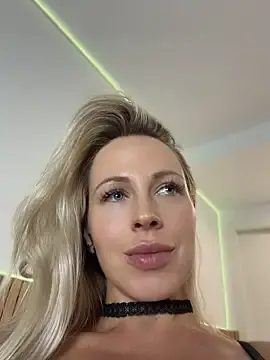 Stripchat Live Sex of streetdoll