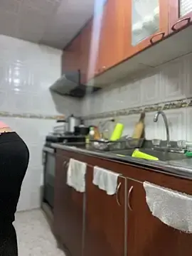 Stripchat Watch Live Sex Cams of Carola-Ross