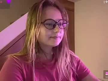 Stripchat Live Sex Cam of JacyWinslat