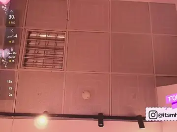Stripchat Free Porn Cam of Mhiaa_Sweet