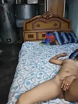 Stripchat Live Porn of Rayi_hot_2