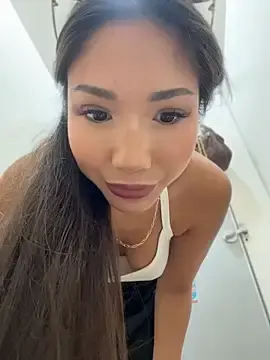 Stripchat Free Porn Cam of lean_lie8