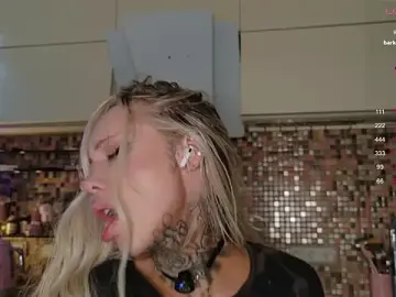 Stripchat Free Porn Cam of 2badforyou
