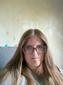 Stripchat Sex Cam of CurvyPaar2