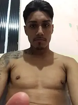 Stripchat Free Porn Cam of mauriciosouza02