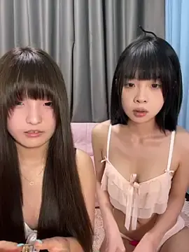 Stripchat Adult Webcam of qiqi_x