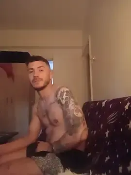 Stripchat Live Porn of BenDover313OF