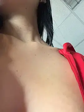 Stripchat Free Porn Cam of ArieliciousXXX