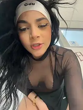 Stripchat Adult Webcam of ArieliciousXXX