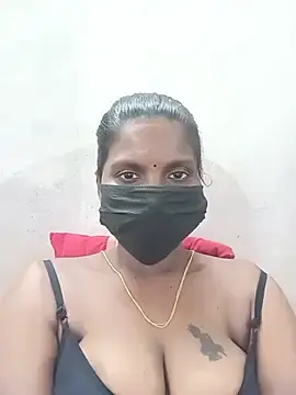 Stripchat Adult Webcam of Tamil_Banumathi