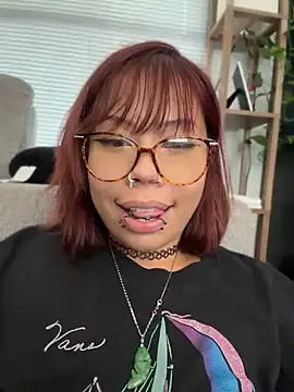 Stripchat Free Live Porn of moan4mona